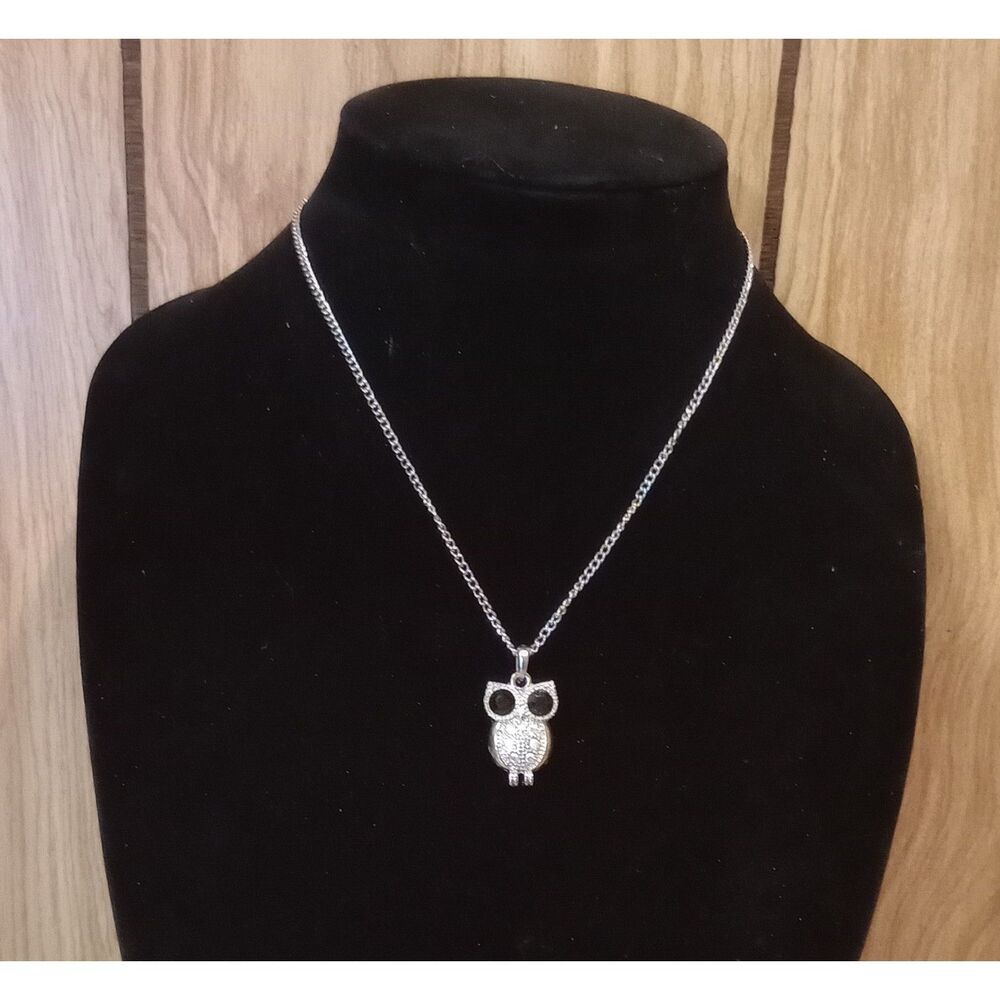 Black AB Rhinestone Owl Pendant Silver Tone 18-20" Chain Necklace